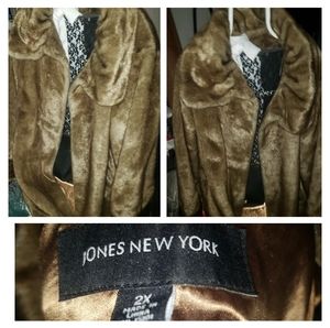 Jones New York Fur Coat 2x